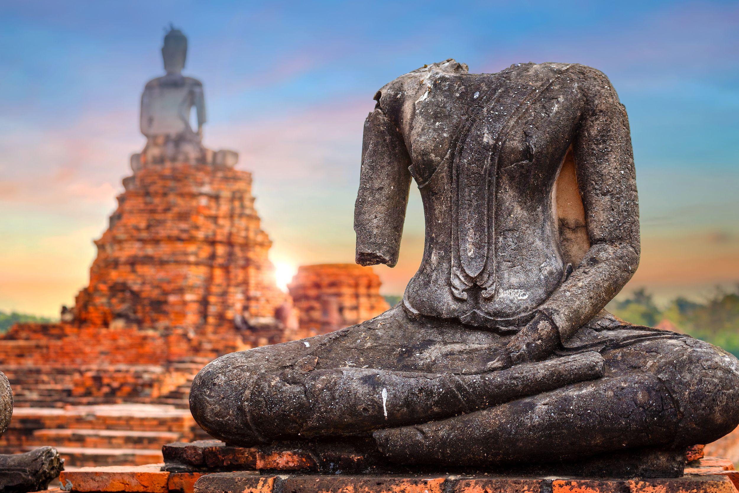 Le rovine di Chai Watthanaram©cowardlion/Shutterstock