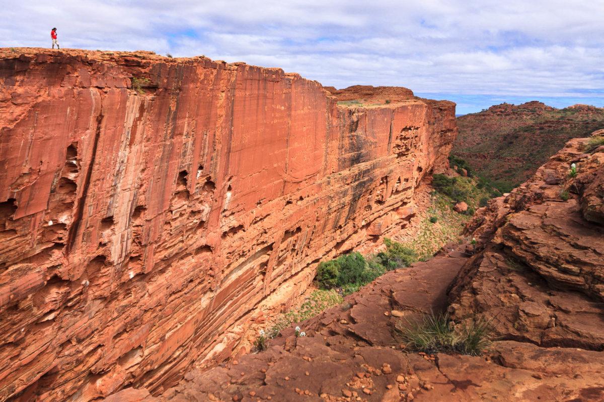 Kings Canyon is located in the middle of Australia in the Northern Territories and offers spectacular views of the gorge on hikes - © Paul Liu / Fotolia